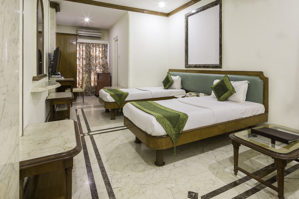 Garden Hotel Mumbai Exterior photo
