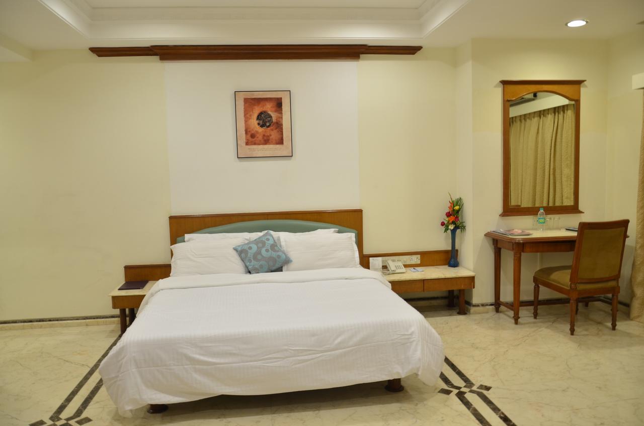Garden Hotel Mumbai Exterior photo