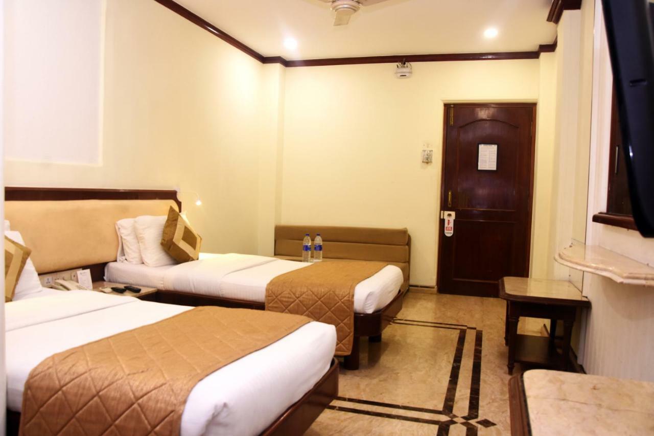 Garden Hotel Mumbai Exterior photo