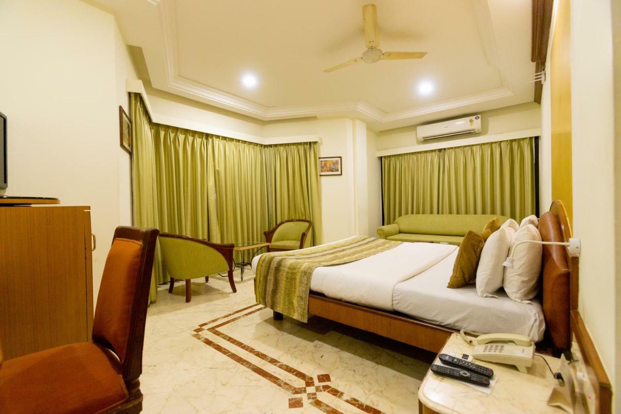 Garden Hotel Mumbai Exterior photo