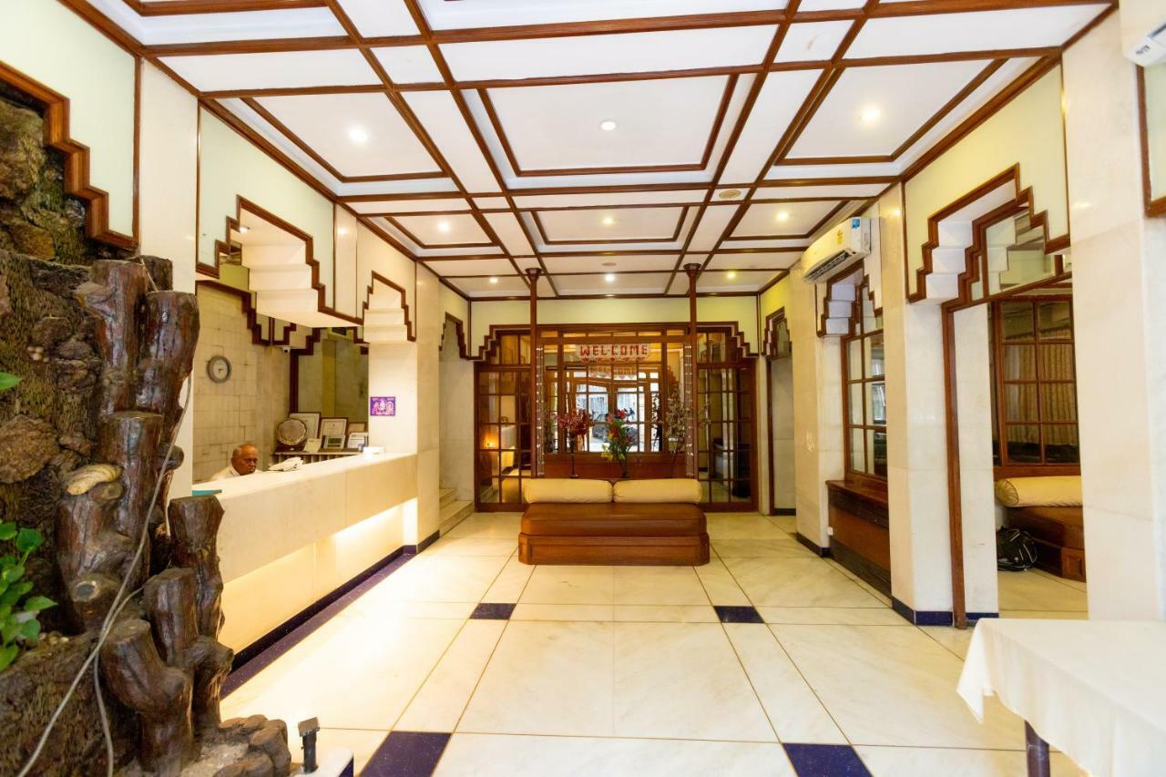 Garden Hotel Mumbai Exterior photo