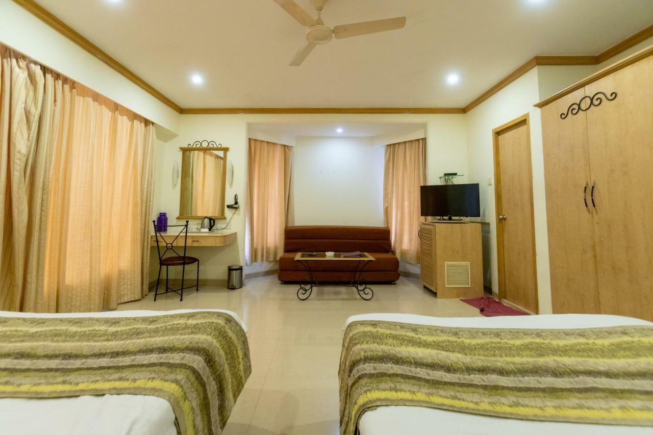 Garden Hotel Mumbai Exterior photo